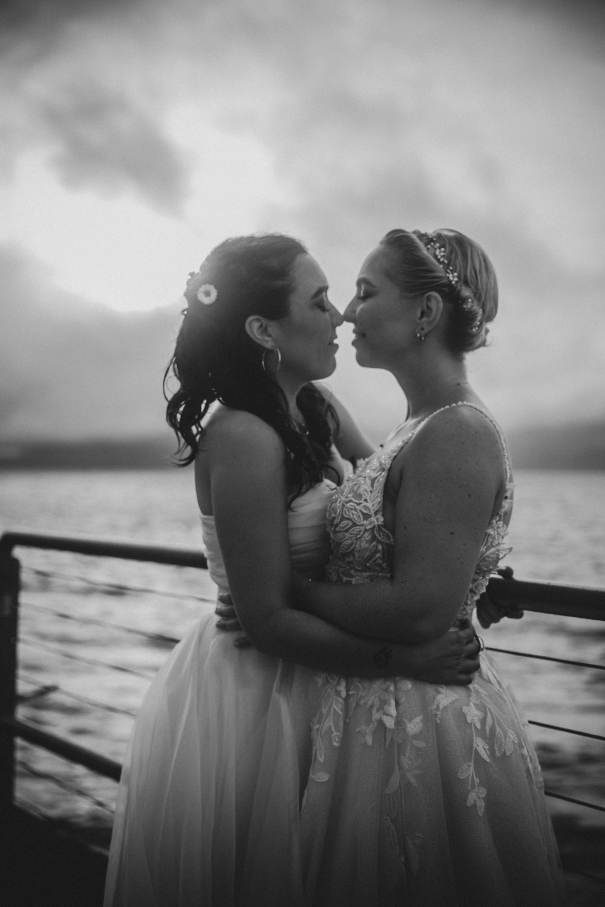 carousel-hero-element image-0