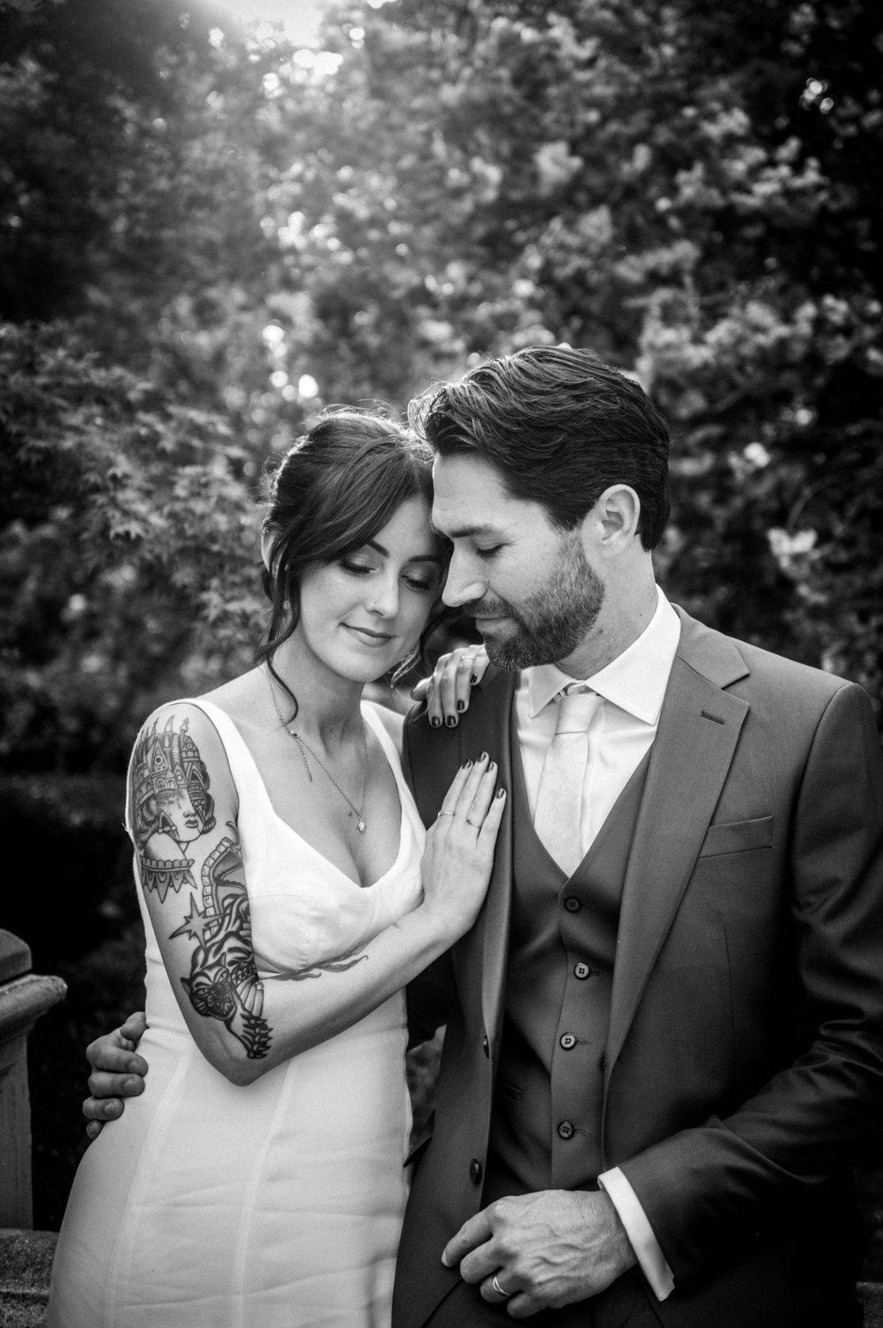 carousel-hero-element image-1