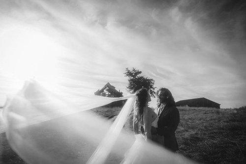 mobile - carousel-hero-element image-18